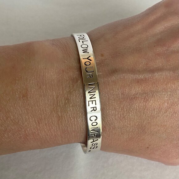 Sterling Silver 925 Stamped “Follow Your Inner Compass” Oval Cuff Bracelet 6.75" - Picture 11 of 16